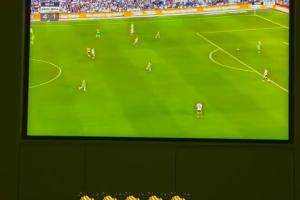 kaiyun.com-看爽了梅西社媒晒照阿根廷4-1巴西，配多个鼓掌的表情包