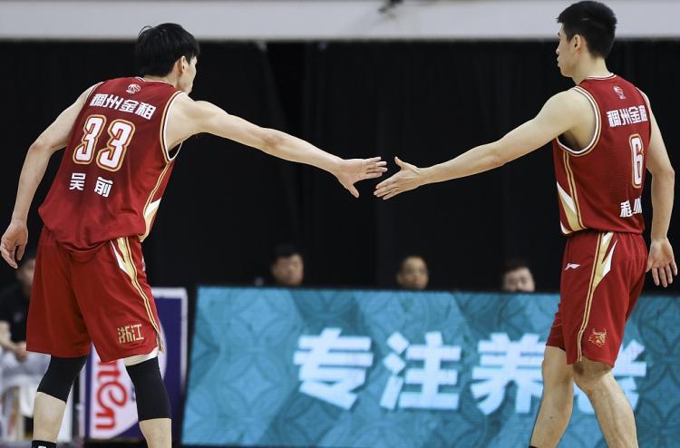 kaiyun.com-浙江男篮注册17名球员：吴前一年顶薪续约 程帅澎刘泽一续4年顶薪