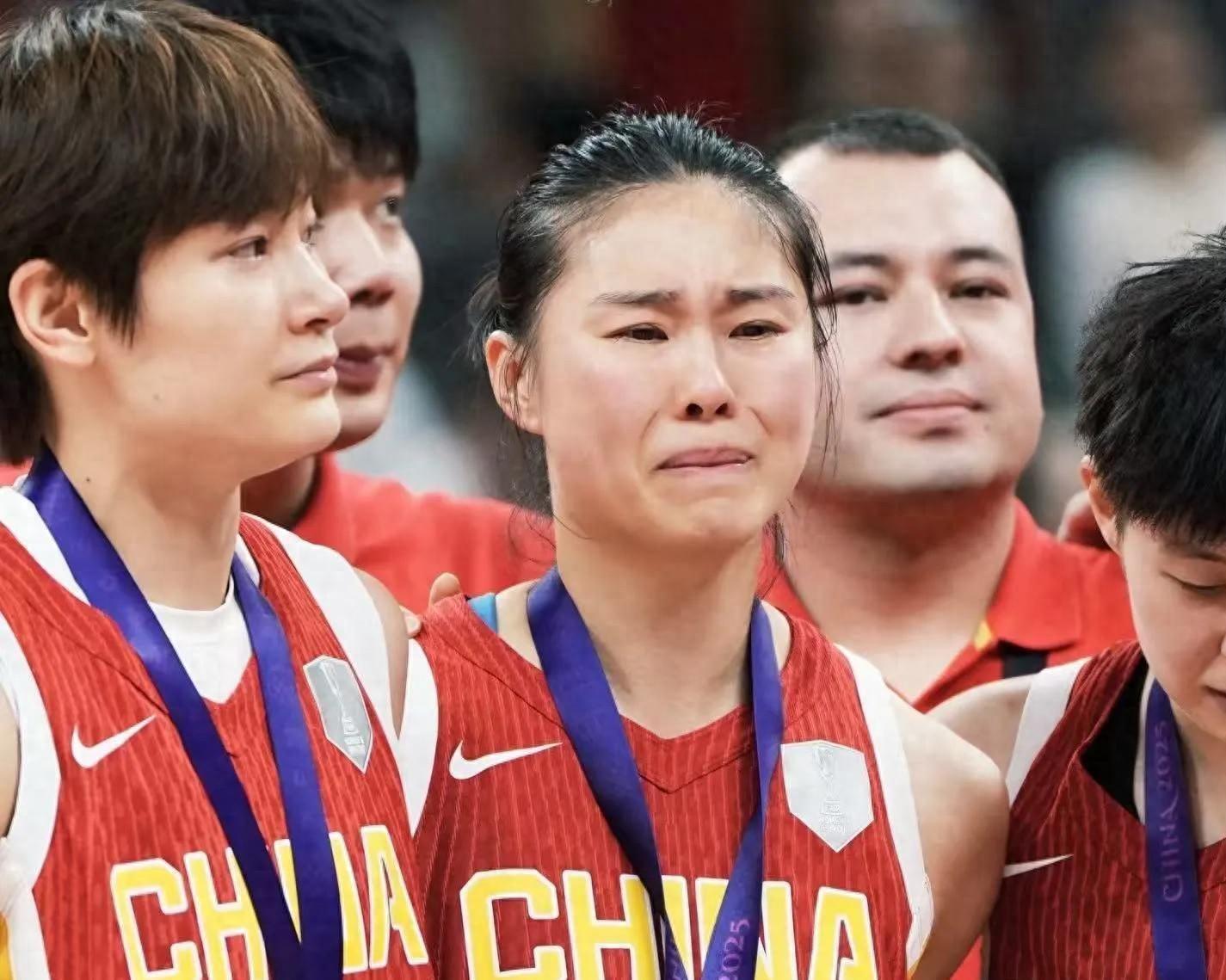 开云体育下载-泪目！中国女篮没放弃1995一代，领队发声：明年看状态是否招入队