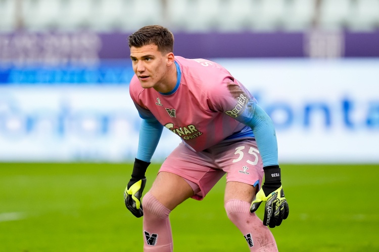 开云-F-斯坦科维奇：在国米青训时我踢门将也踢前锋 父亲给予了我榜样