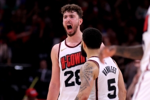 毕比：火箭要迎合KD的打法&amp;那可能搞砸球队 申京不再是大当家